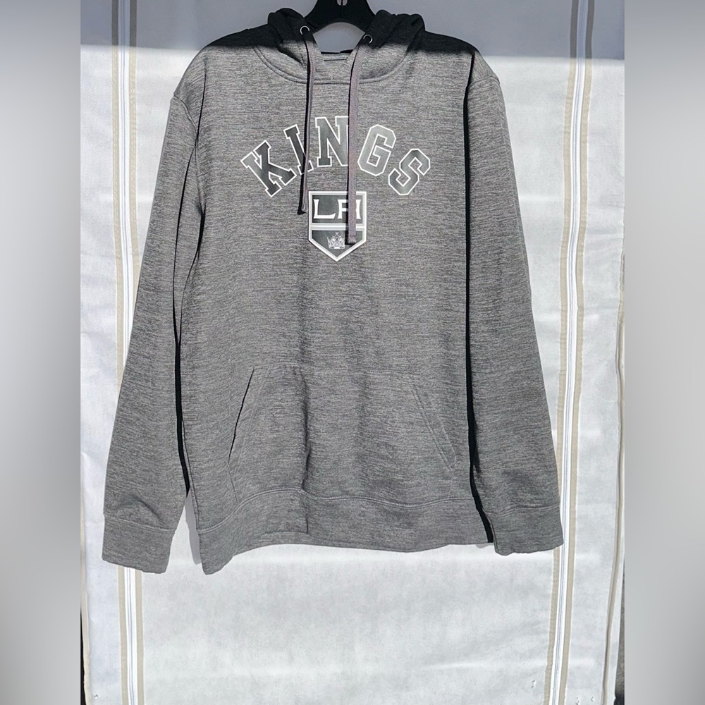 Kings Fanatics Gray Heather Knit Graphic Sweater (gently worn)
